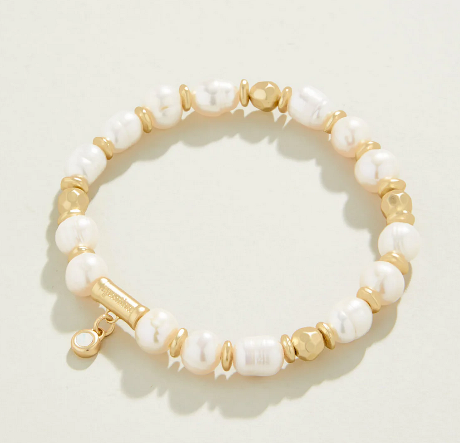 Pearl Stretch Bracelet - dolly mama boutique
